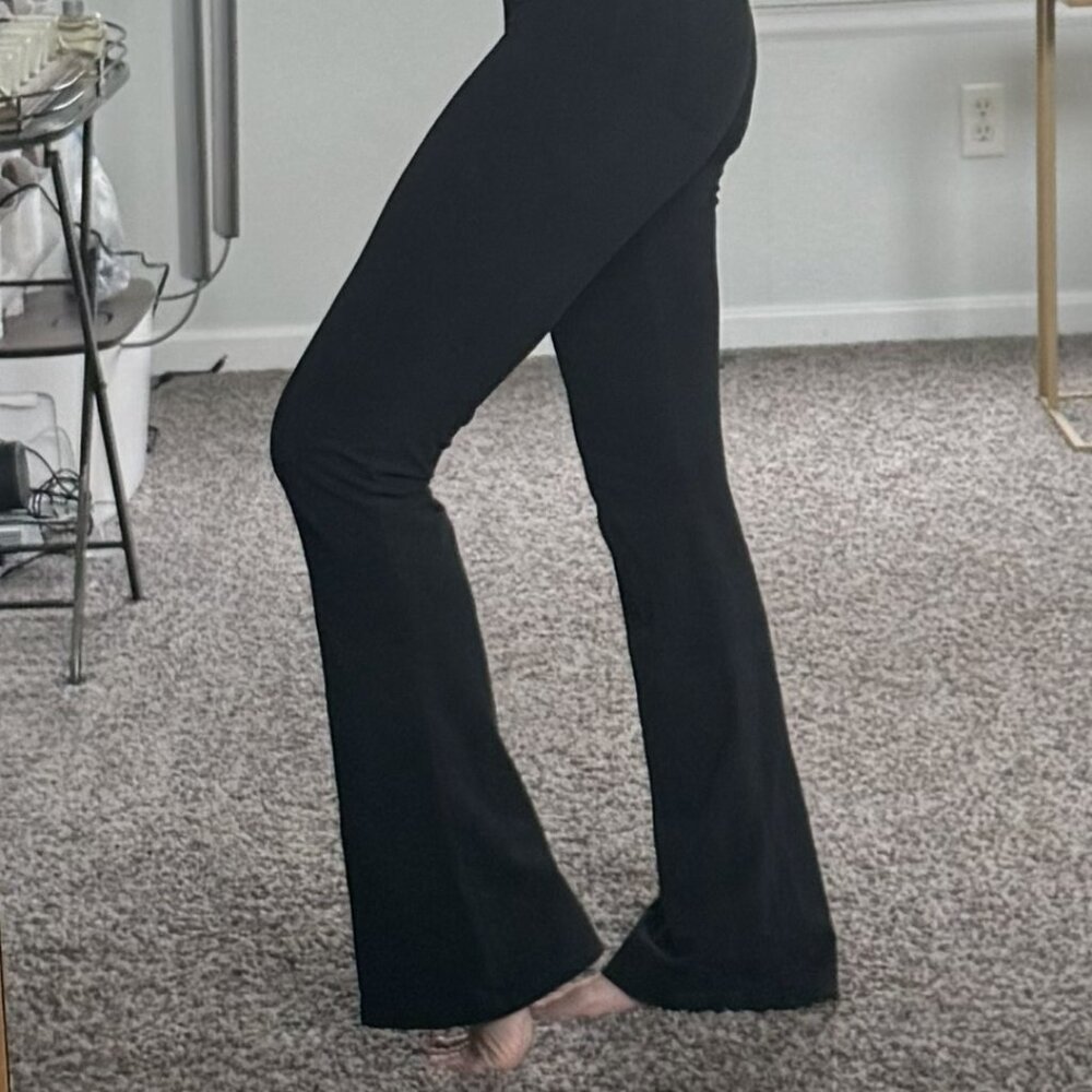 Express High-Waisted Flare Leggings — Pitch Black